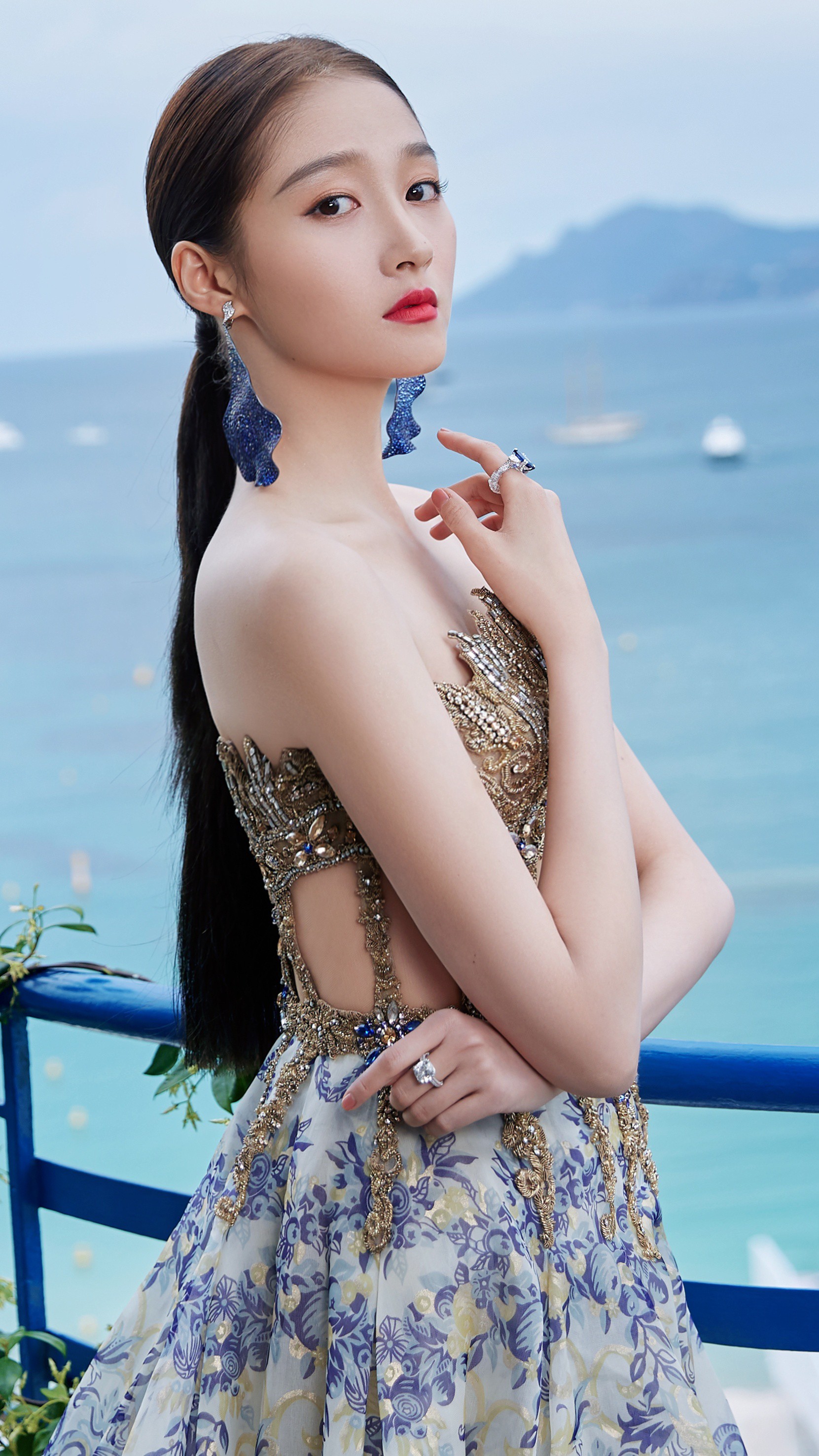 关晓彤个人资料 关晓彤的家世-世界十大百科