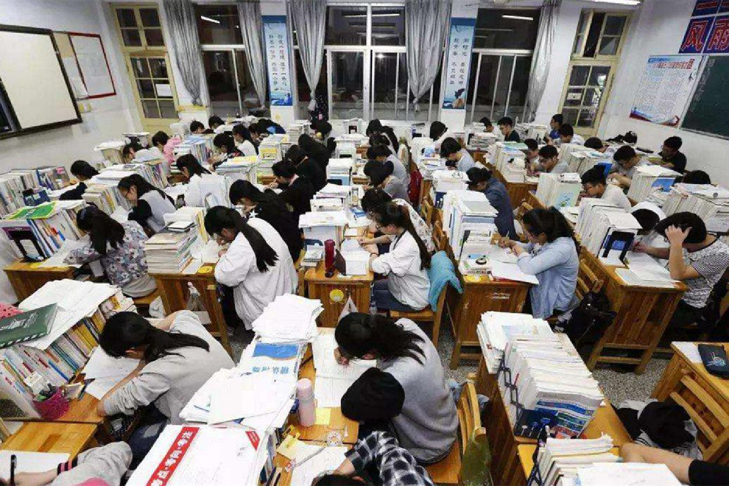 2021年在校学生体质健康调查出炉，年级越高，孩子体质越不健康