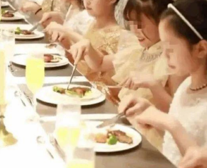 一种“新型补课班”火了，一节课3800元，小学生打扮成名媛模样