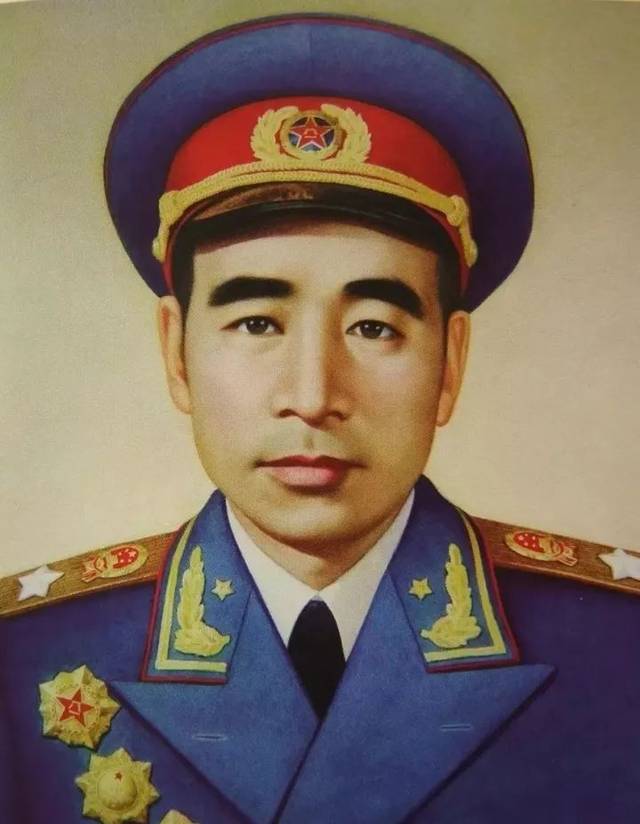 毛泽东拒当大元帅，陈毅差点落榜，十大元帅授衔大揭秘