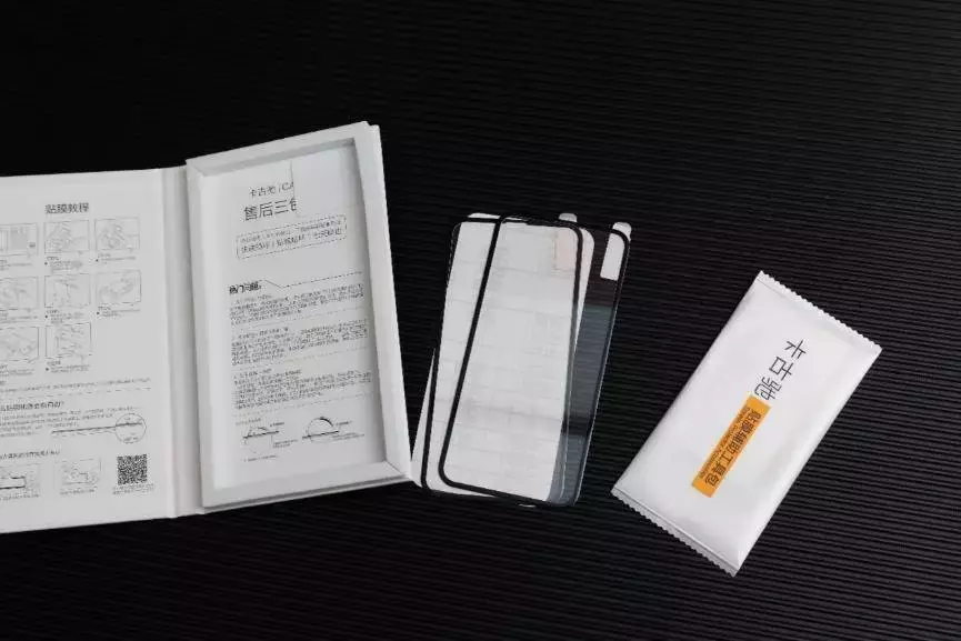变着方法弄碎我的iPhone手机膜-17款钢化玻璃膜大横评