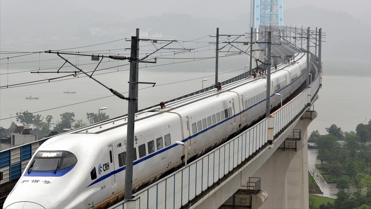 高铁16节车厢分布图高铁未解之谜为何中国高铁这般优秀车厢却只有8节