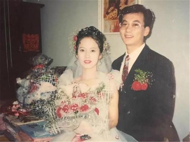 爸妈颜值高是啥体验？20年前的旧照，告诉你什么是“惊艳了时光”