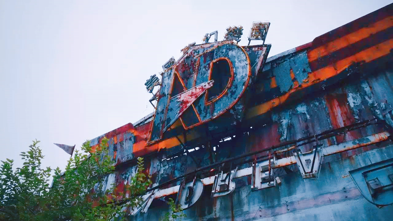 废弃的迪士尼乐园(废弃的迪士尼乐园恐怖)