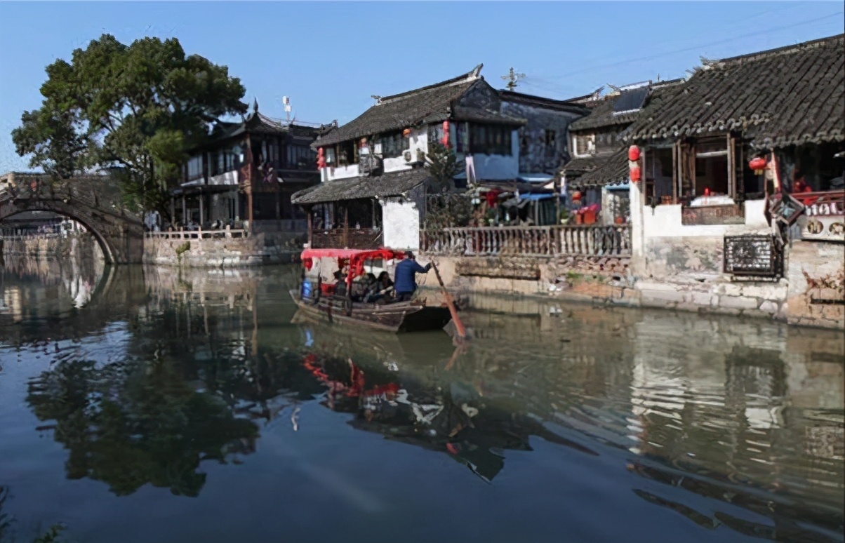 上海最美10大古镇，寻觅繁华都市身后的古朴风光