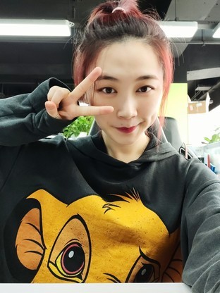乒乓球拍最好几星（谁说三星A90只是5G手机 人家拍美女也是毫无压力）