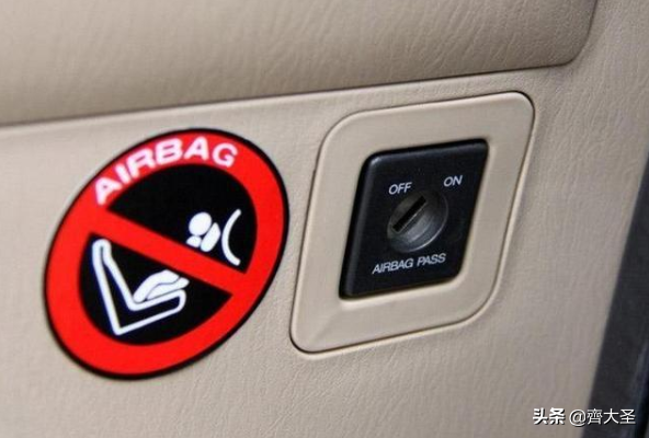 「独家分享」老司机都未必知道的23个车辆隐藏使用技巧