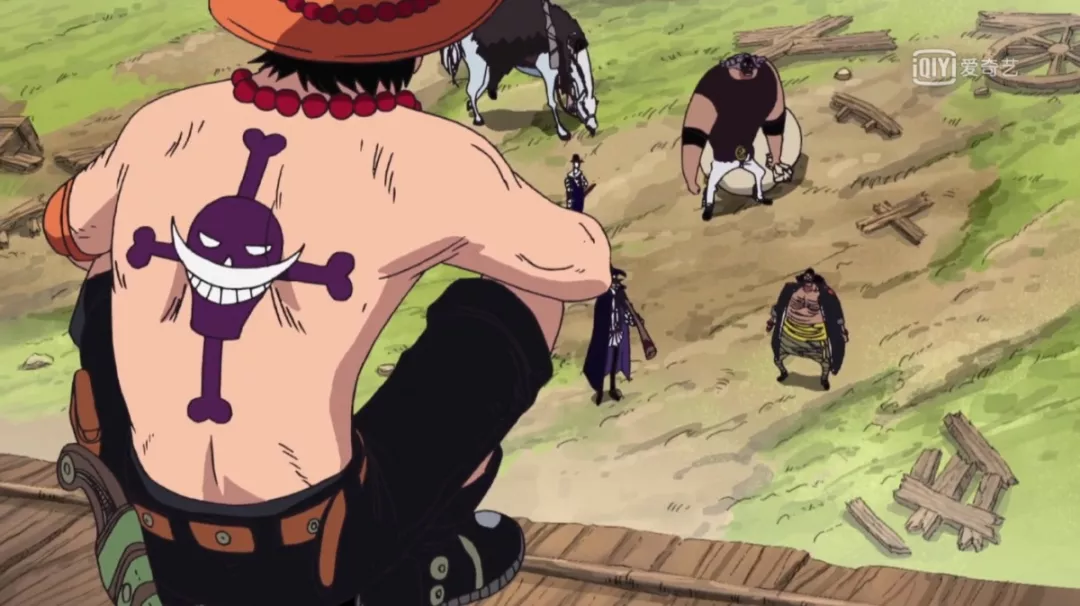 艾斯挑战白胡子百次失败后,想起自己受过的恩惠,终于对白胡子心服口服