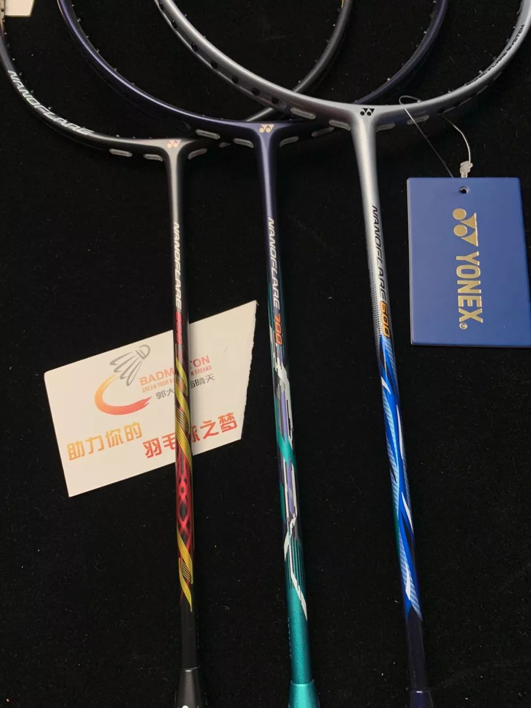 羽毛球拍tw和sp哪个好（情人节，你该给你的女神选什么拍子）