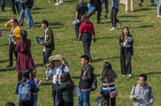 中国二本学生的真实困境：我们成不了精英，也不想回到底层