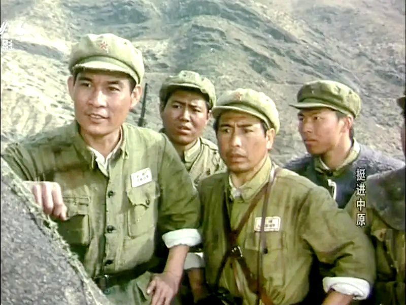 他是《挺进中原》敌军长,参演《梅花巾》,妻是著名艺术家林默予