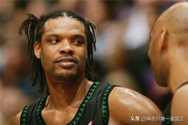 为什么nba的球员退役那么早(一个比一个雷人，盘点NBA球员另类退役理由，欧文或走科里森老路)