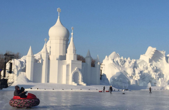 各省高考难度被分成五档，河南一档无争议，湖南江苏第三档引争议