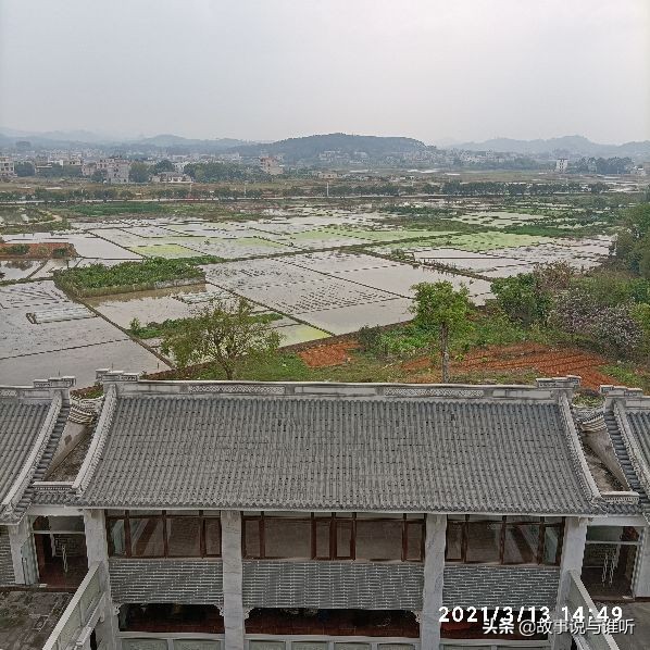 玉林乡村这间宅院，据说座落的地方是风水宝地