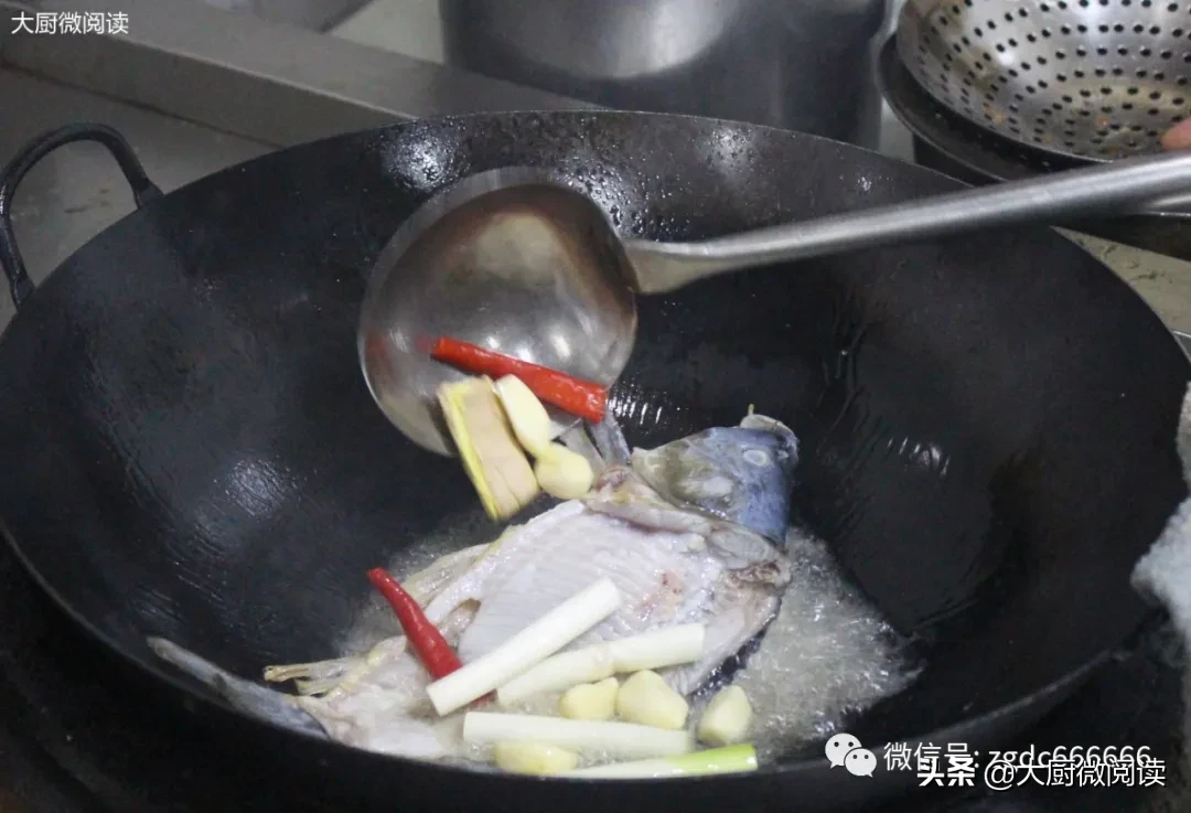 鱼鱼丸的做法大全（大厨公布6款鱼丸做法粒粒弹似乒乓球）