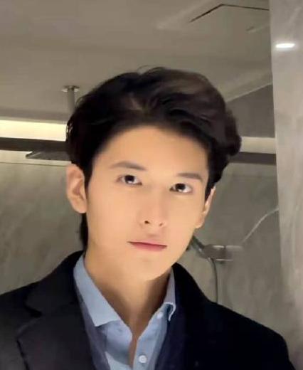 2021艺考高颜值校草学霸，颜值才华于一身，双料第一真的名副其实