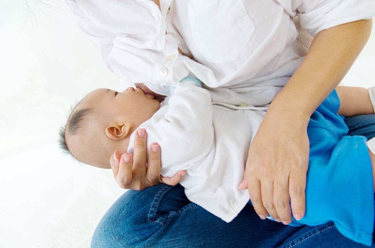 新生儿每顿该喝多少奶？了解宝宝的胃容量可知宝宝的奶量，别乱喂