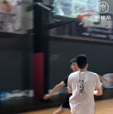 nba抛投为什么不用手指（抛投你得这么来）