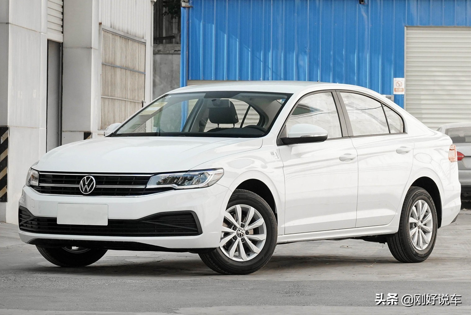 宝来传奇为什么比2021款宝来便宜,谁更值得买?