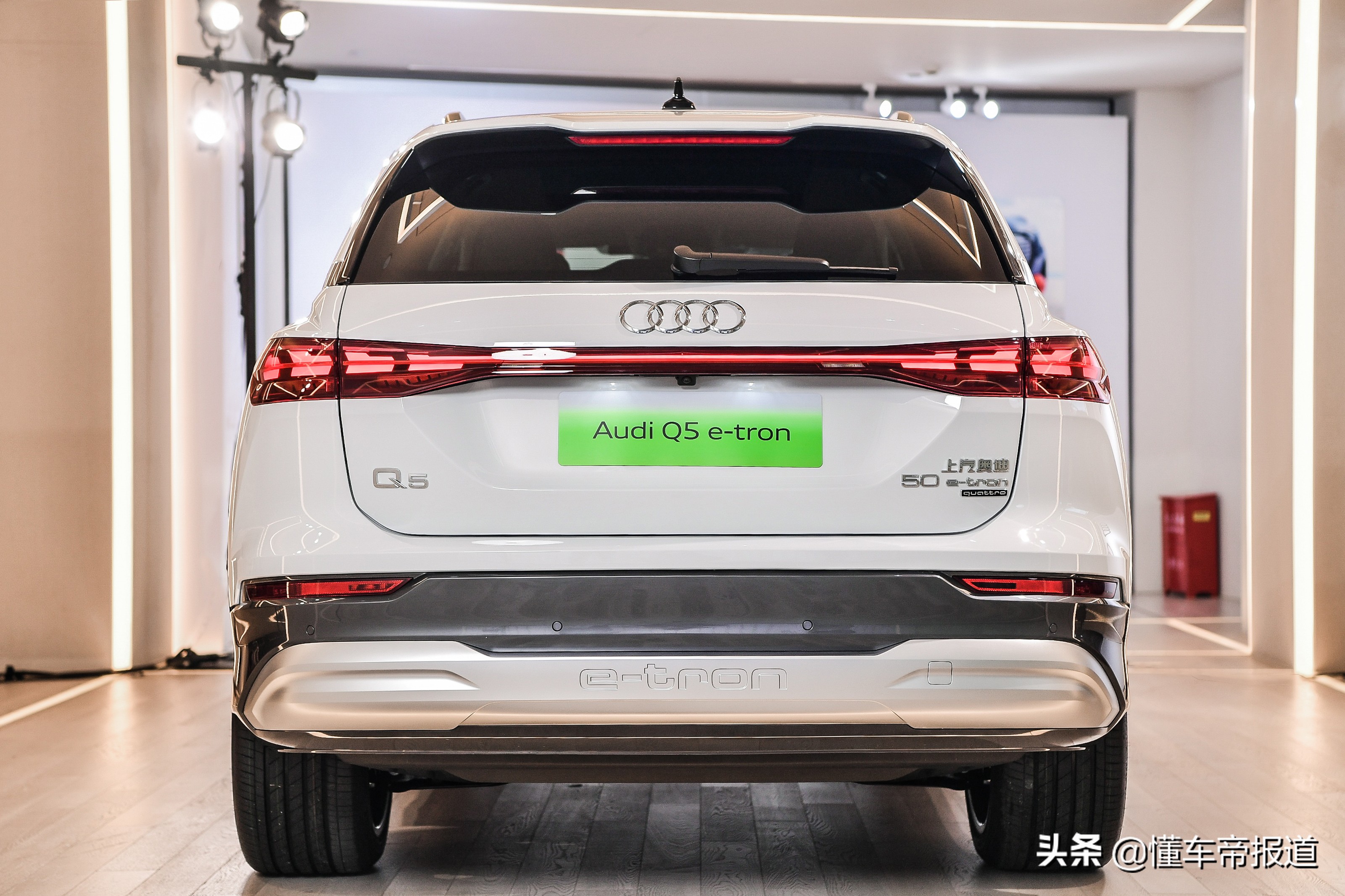 新车 | 比Q5L实用！奥迪Q5 e-tron电动SUV发布，提供大6座/7座布局