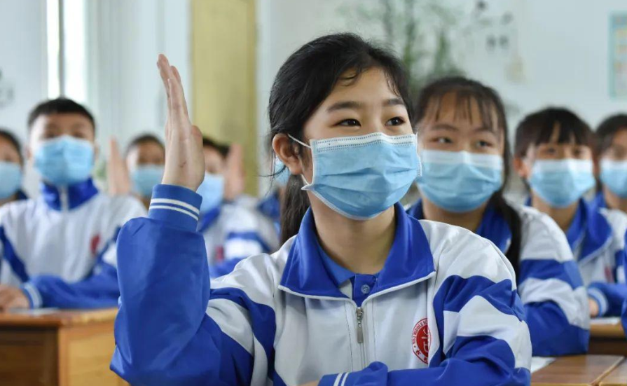 高中生迎来好消息，大量培训机构将被取消，家长举双手赞成