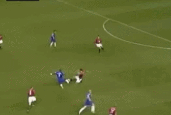 李铁当年如何踢英超（一文看懂球员时代的李铁有多强：英超技术型中场，在甲A当工兵）