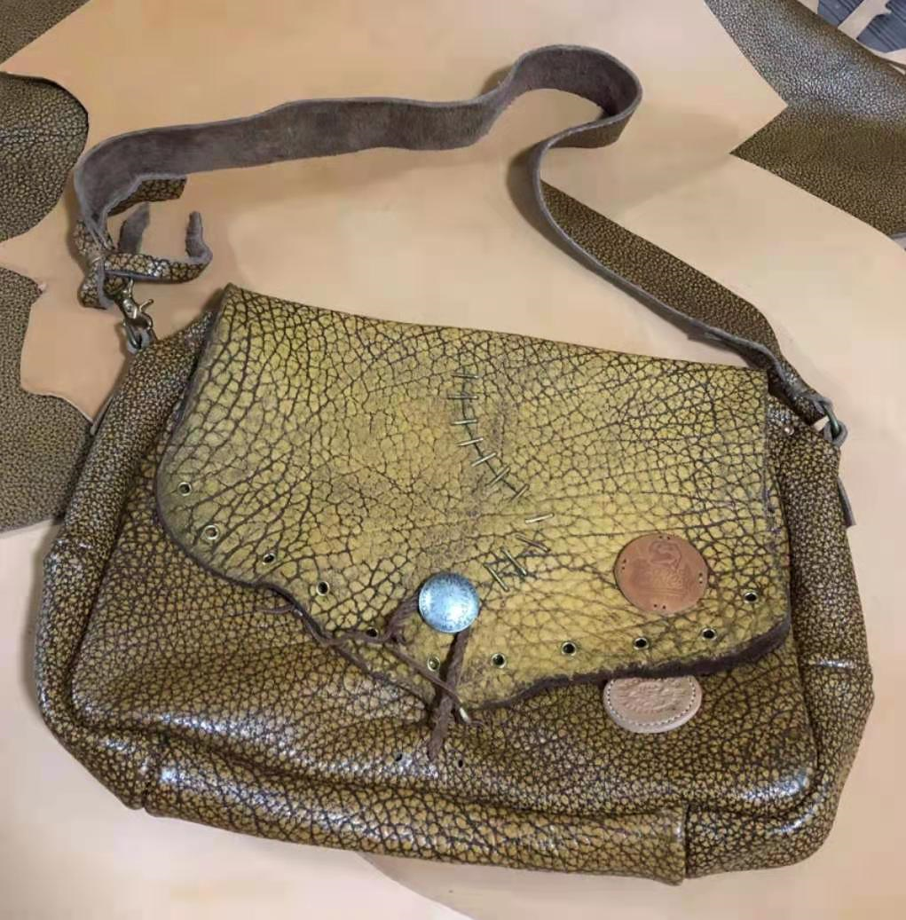 人造革是什么样子的（超全面珍稀皮革博览：33种罕见皮革材料图文集合）