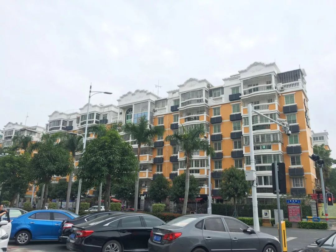 老破小一平10万+！我们走遍厦门18所名校，为你曝光最贵学区房！