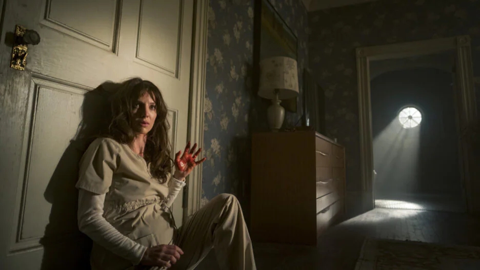 匍匐爬行电影剧情「介绍」 _晶羽科技