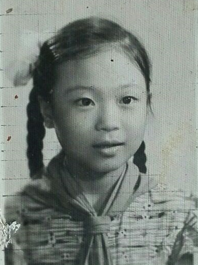 执意嫁给黑人小伙的清华女，非洲生活24年，现在过得怎么样