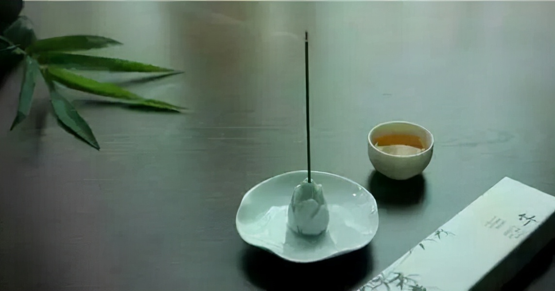 常悲秋叶下，不敢作诗说——诗词答复第二弹，以及重字对诗的影响