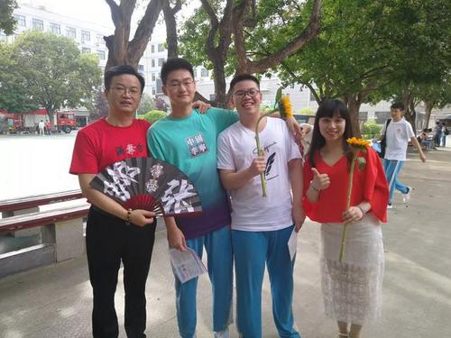 河南老师承诺680分以上带学生7日游，最后却变卦，难道反悔了