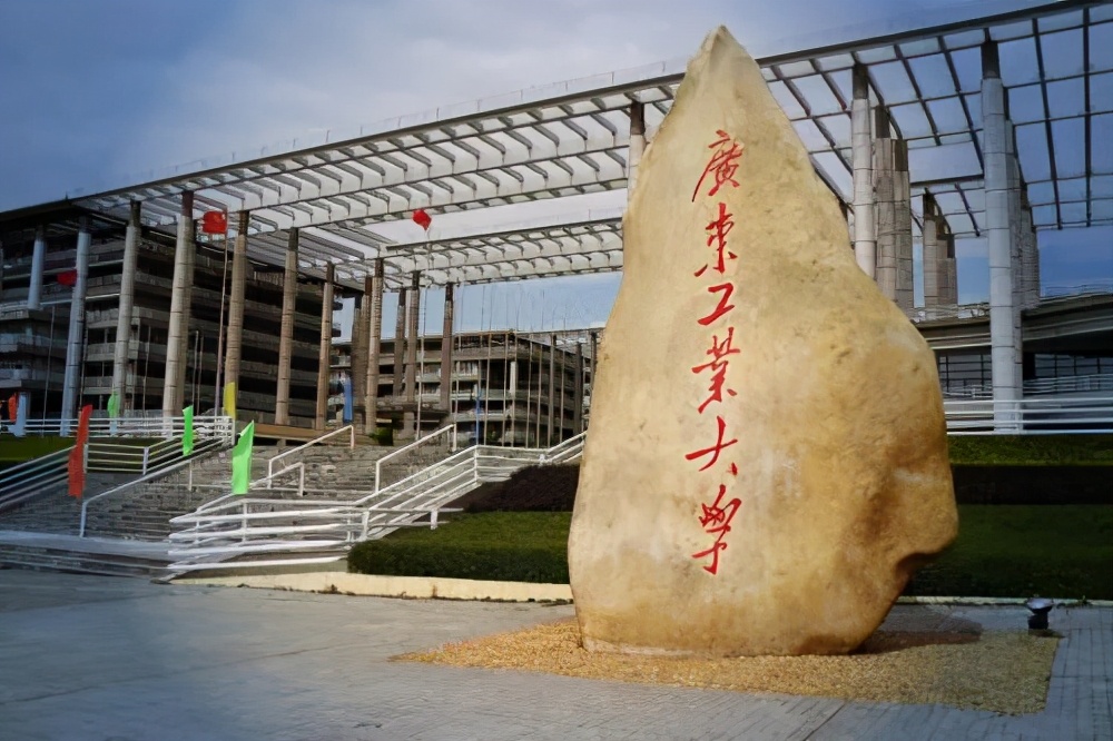 今年不看高考艺考成绩可以上的20所艺术专业本科院校