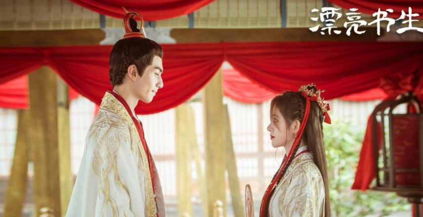 鞠婧祎备忘录被嘲热评点赞16万，这个世界凭什么对她有这般恶意？