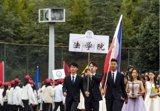 想报考法学专业哪些学校值得报考？985/211怎么样？学生要了解