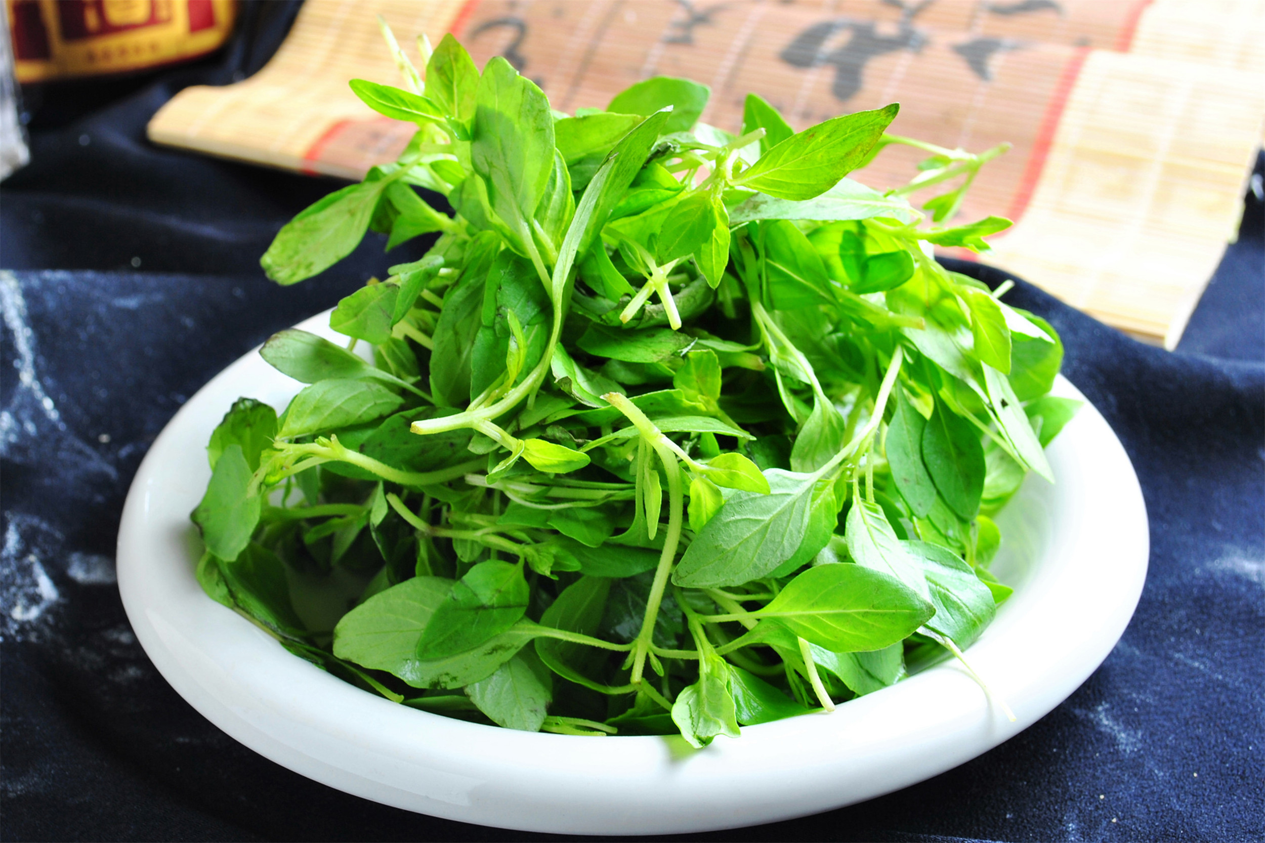 河南人对"荆芥"的痴迷,已不单单是喜欢,出门讨生活要带种子