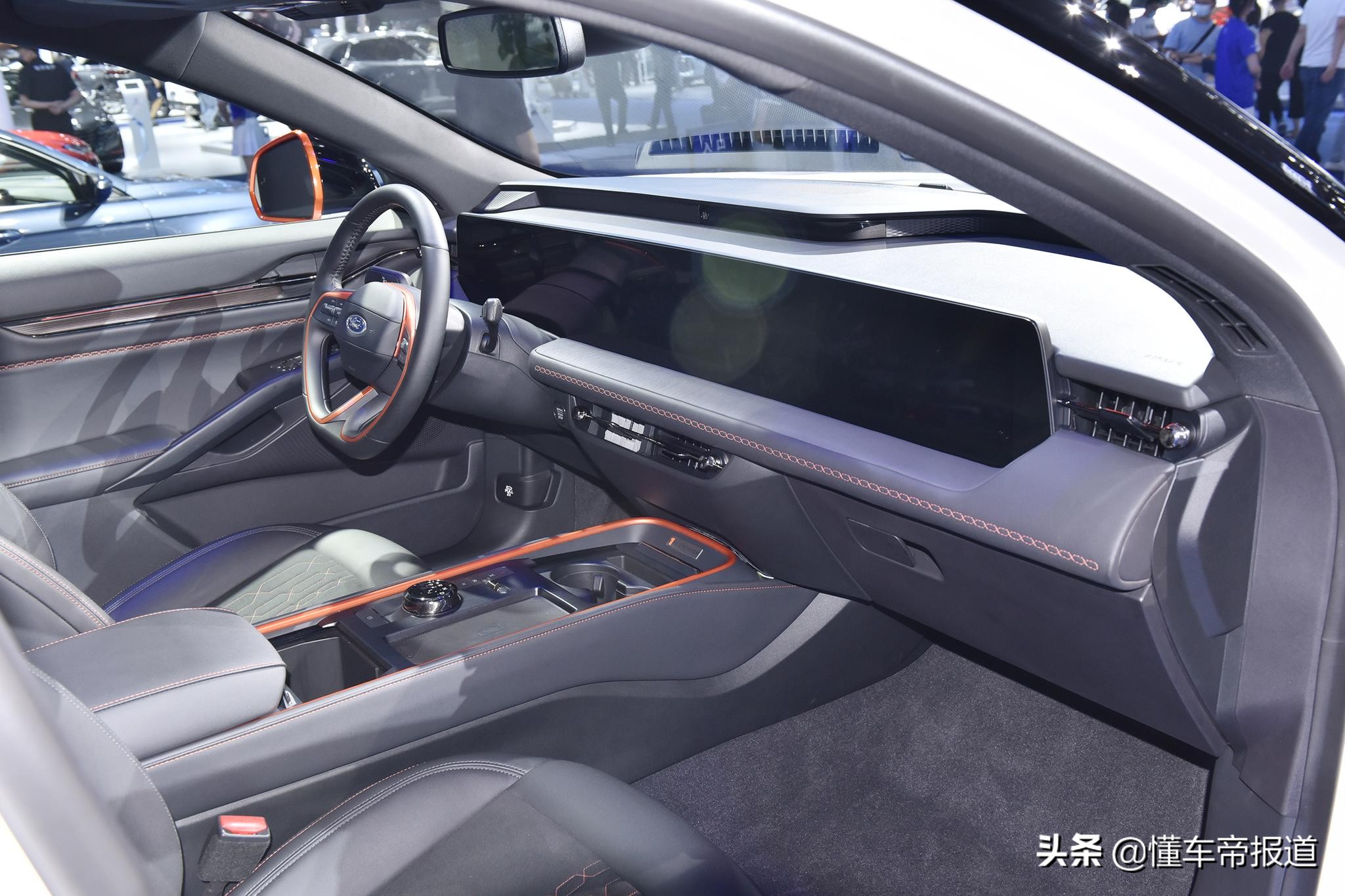 新车 </p><p>　　 会开辟新蓝海？长安福特EVOS亮相天津车展，预售22.78万元起