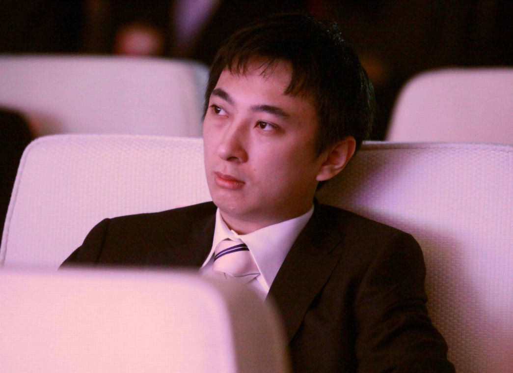 王思聪玩腻了?香蕉娱乐已偷偷易主,旗下艺人或将遭殃