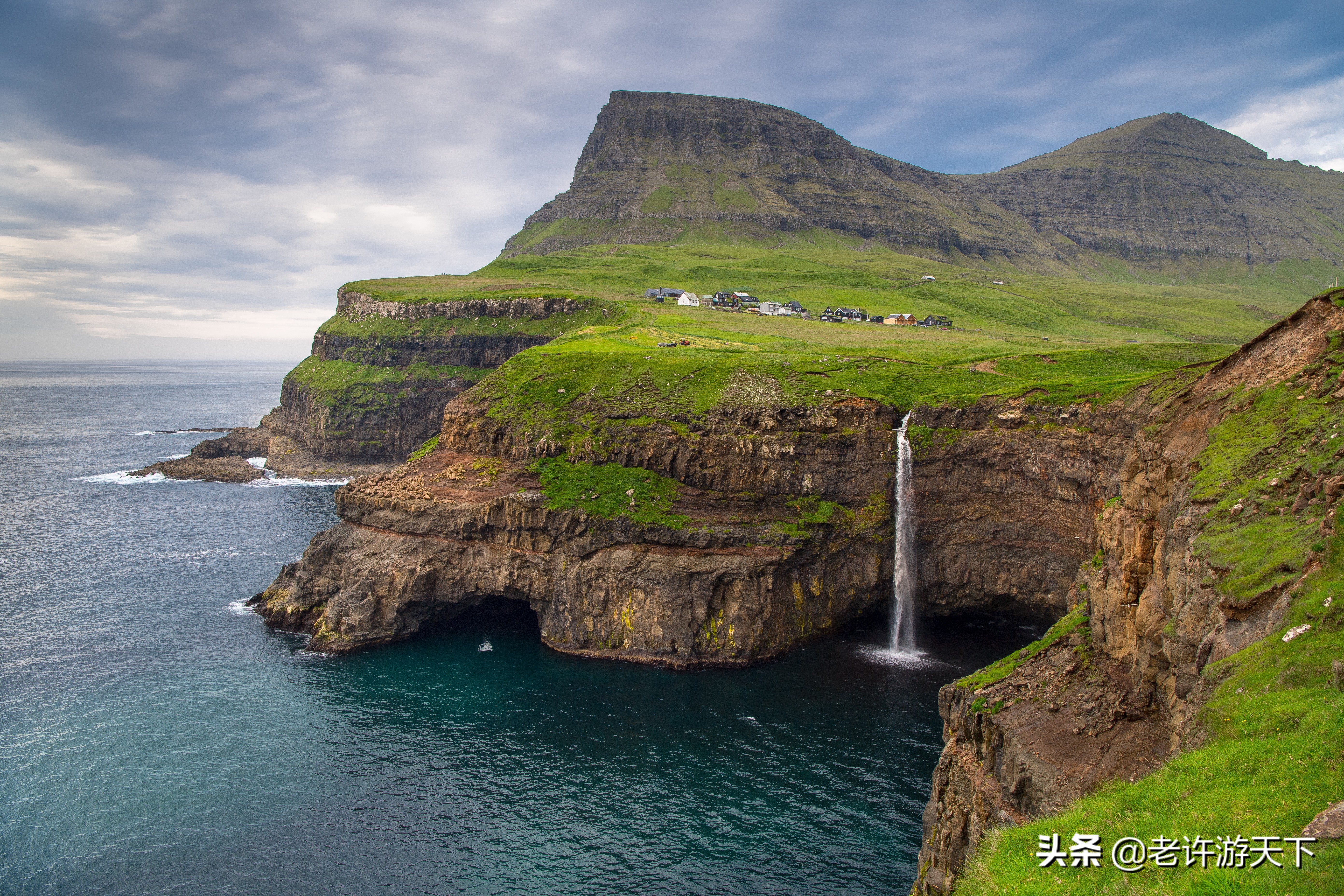 世界十大海岛旅游胜地（世界10个美丽海岛堪称度假胜地）