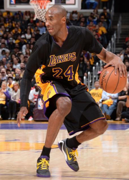 為什么有nba短袖球衣（為何NBA聯盟不顧球員反感，一定要穿短袖球衣？說出來別不信）