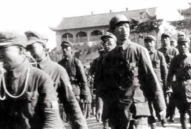 揭秘：十大开国元帅中伴随孙中山时间最多的是哪位