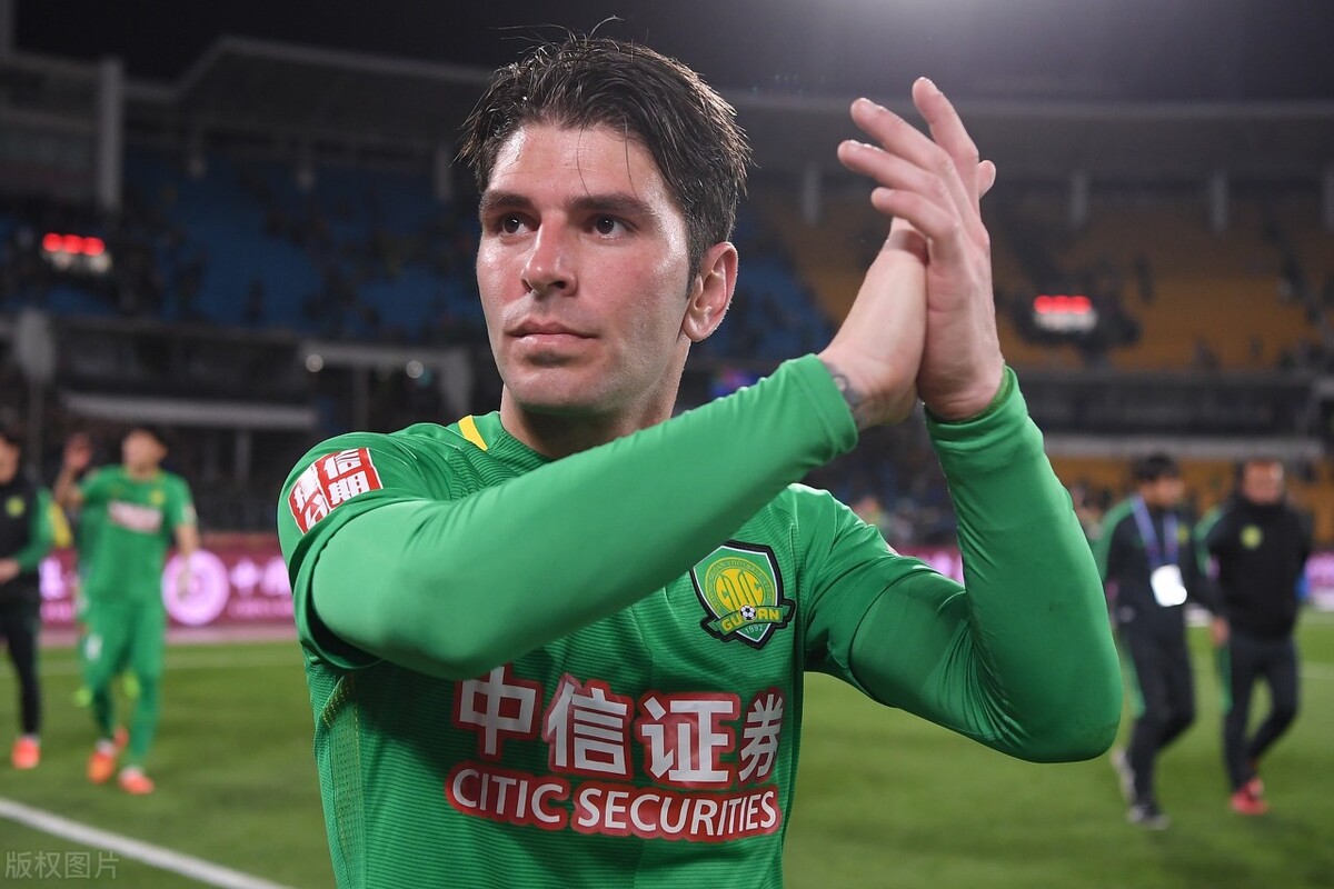 乔纳森索里亚诺（巴塞罗那德比：锋线之争，前国安射手这样评价双方锋线）-趣拿体育