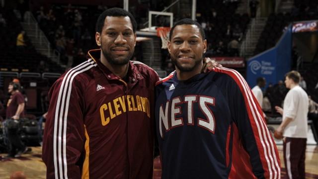 nba哪些球星双胞胎(NBA5大双胞胎组合，莫里斯兄弟签一份合同，一人拿3次总冠军)