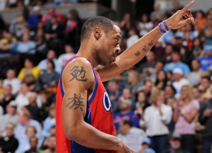 nba球員為什么要紋身（NBA球員紋身背后的意義：詹姆斯最霸氣，有人紋中文被姚明嘲笑）