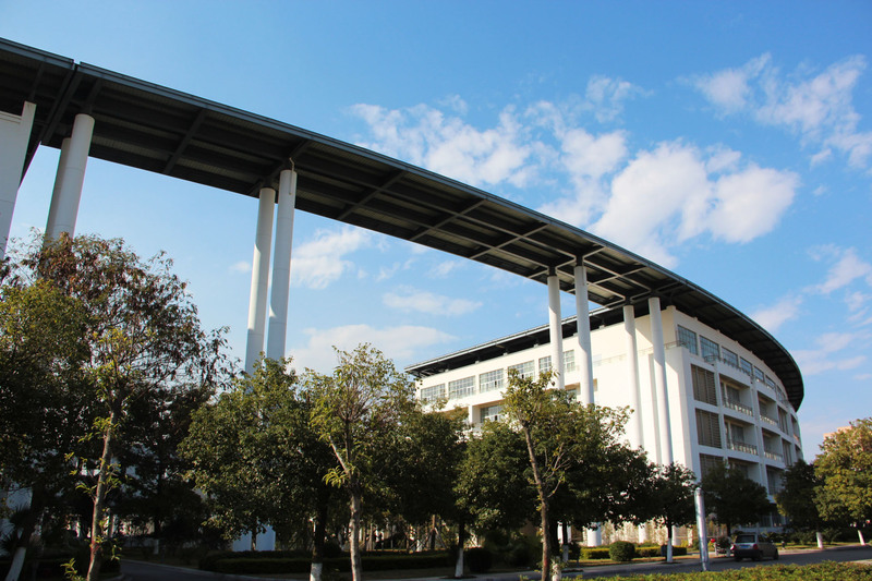 广西柳州好高中，2020高考成绩喜人，柳铁一中包揽全市理科前二强