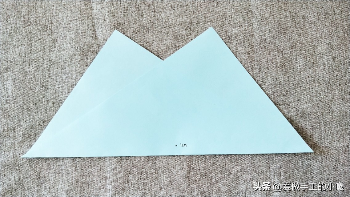 折纸教程：圆筒回旋纸飞机，能飞出去也能飞回来，简单好玩