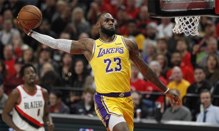 為什么nba比賽變早了（詹姆斯炮轟NBA開賽早？對比足球運動員NBA球員非常幸福）