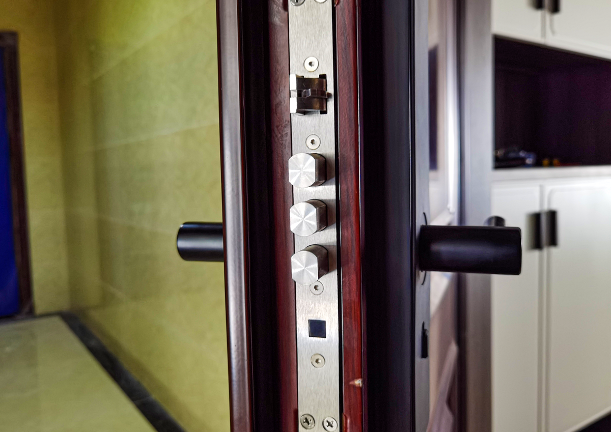 高灵敏度指纹解锁，华为HiLink VOC智能门锁X11全方位评测