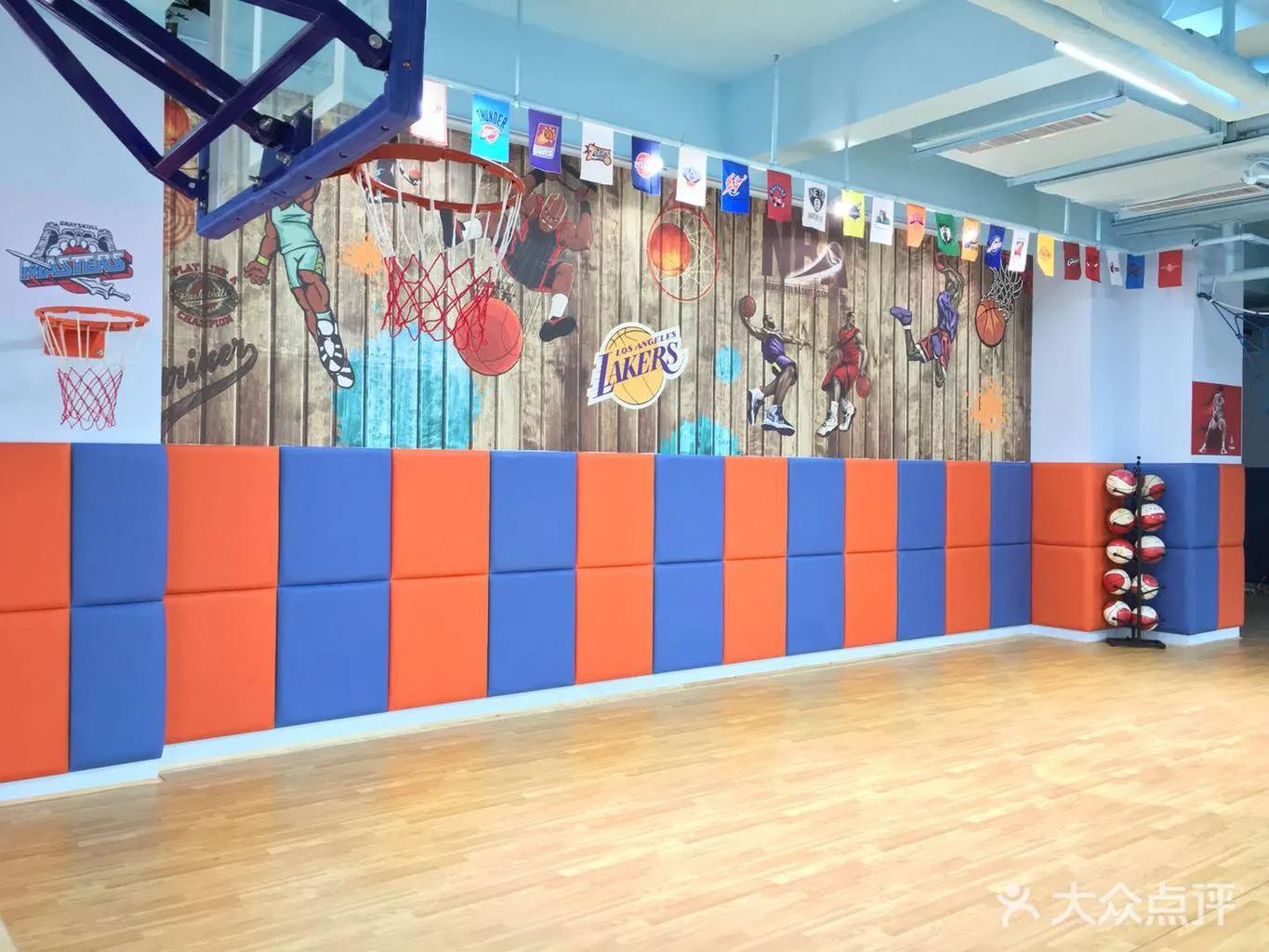室内篮球场一般多大(建一个室内篮球场需要多少钱？知道这几步，自己就能算出大概)