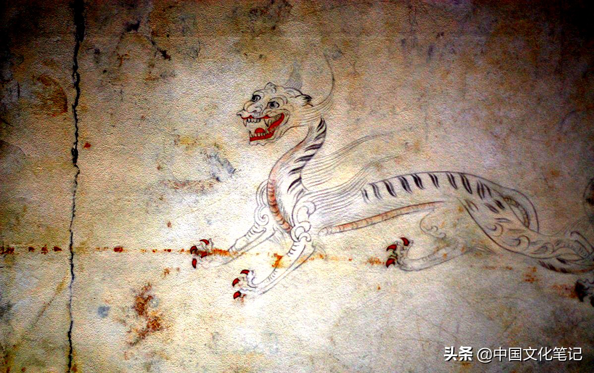 青龙白虎，朱雀玄武：1300年前的日本古坟，出现了中国四大神兽？